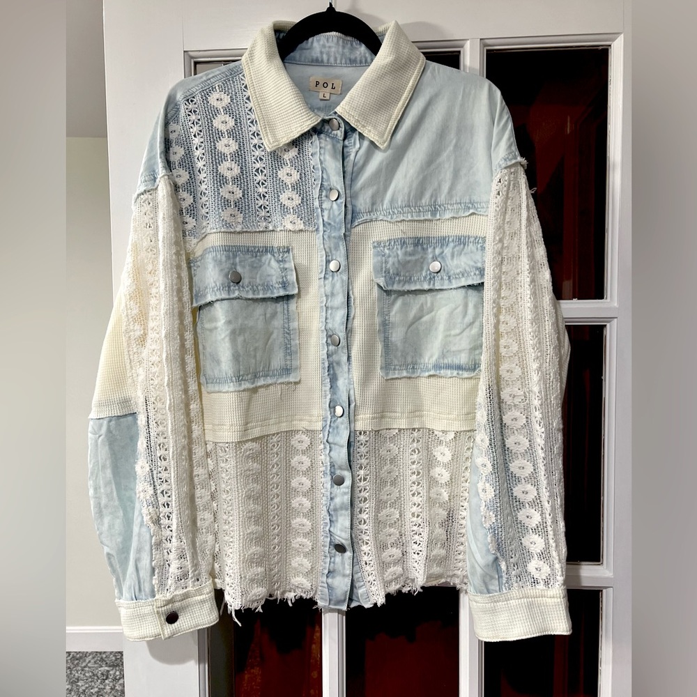 BRAND NEW POL OVERSIZED CONTRAST LACE CROCHET BUTTON DOWN SHIRT